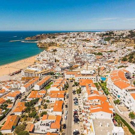 Central Town 2-Bedroom Apartment Αλμπουφέιρα Εξωτερικό φωτογραφία