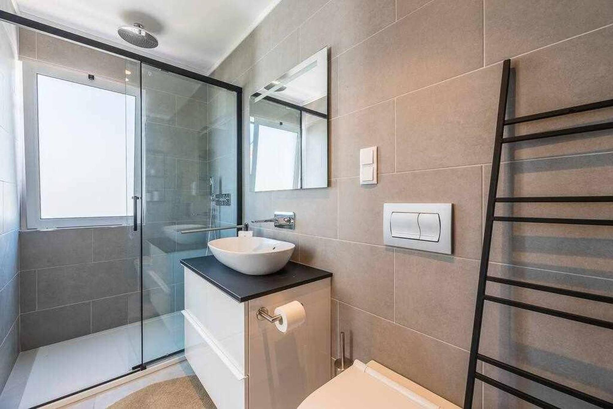 Central Town 2-Bedroom Apartment Αλμπουφέιρα Εξωτερικό φωτογραφία