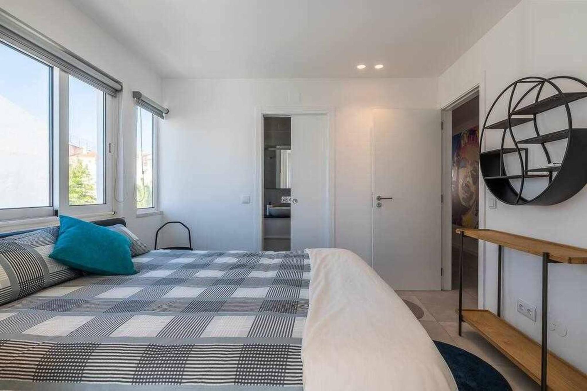 Central Town 2-Bedroom Apartment Αλμπουφέιρα Εξωτερικό φωτογραφία