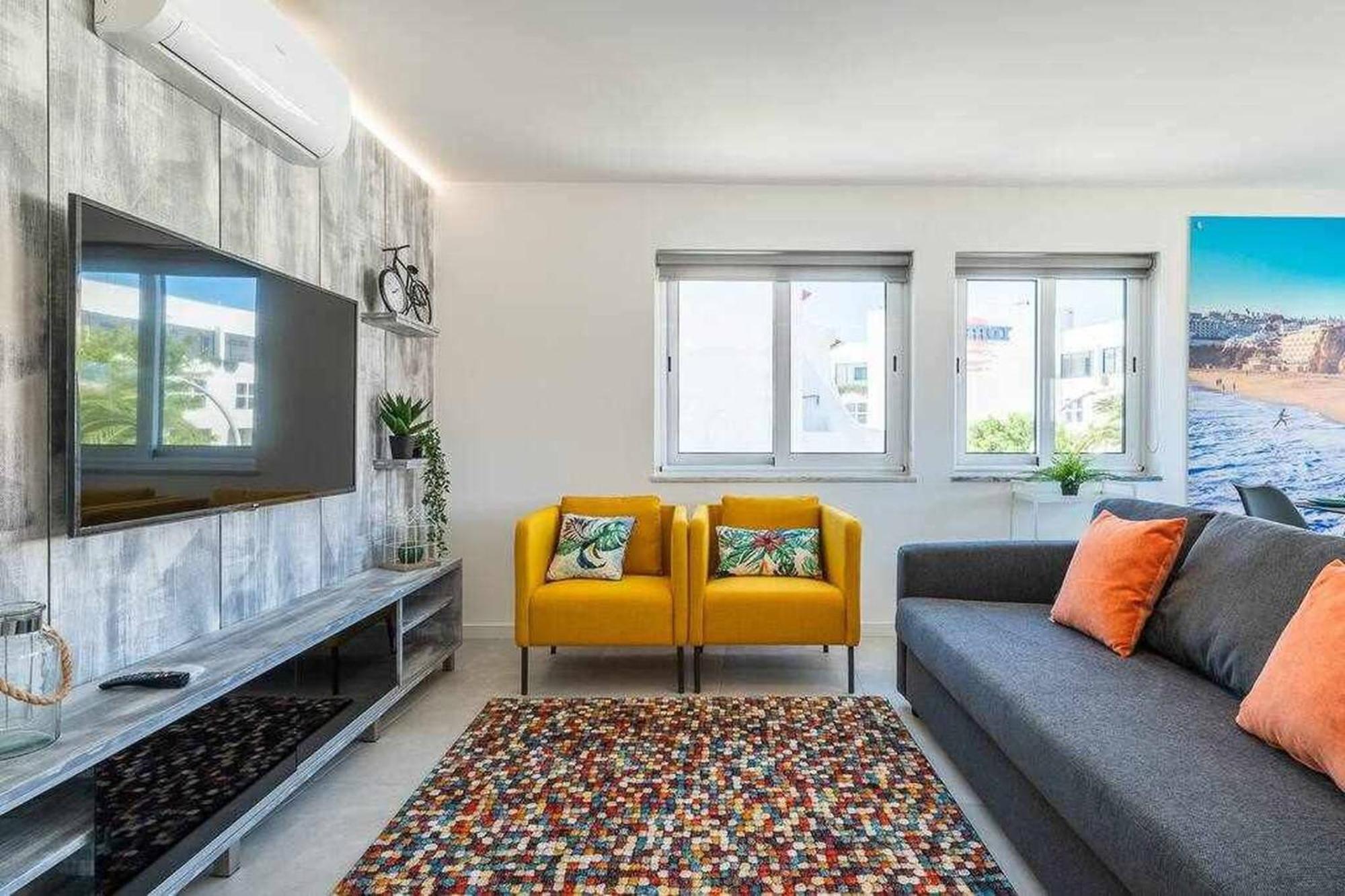 Central Town 2-Bedroom Apartment Αλμπουφέιρα Εξωτερικό φωτογραφία
